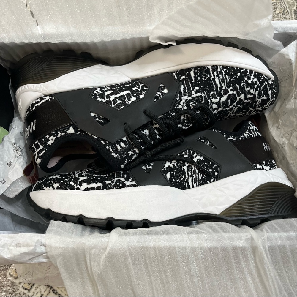 Marc Cain Sz 8.5 Black & White